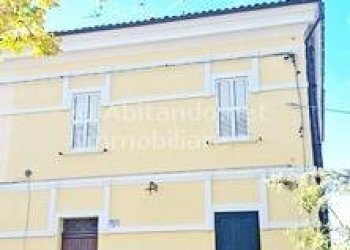 Foto 1 - Quadrilocale Viale San Francesco, Penne - foto 1