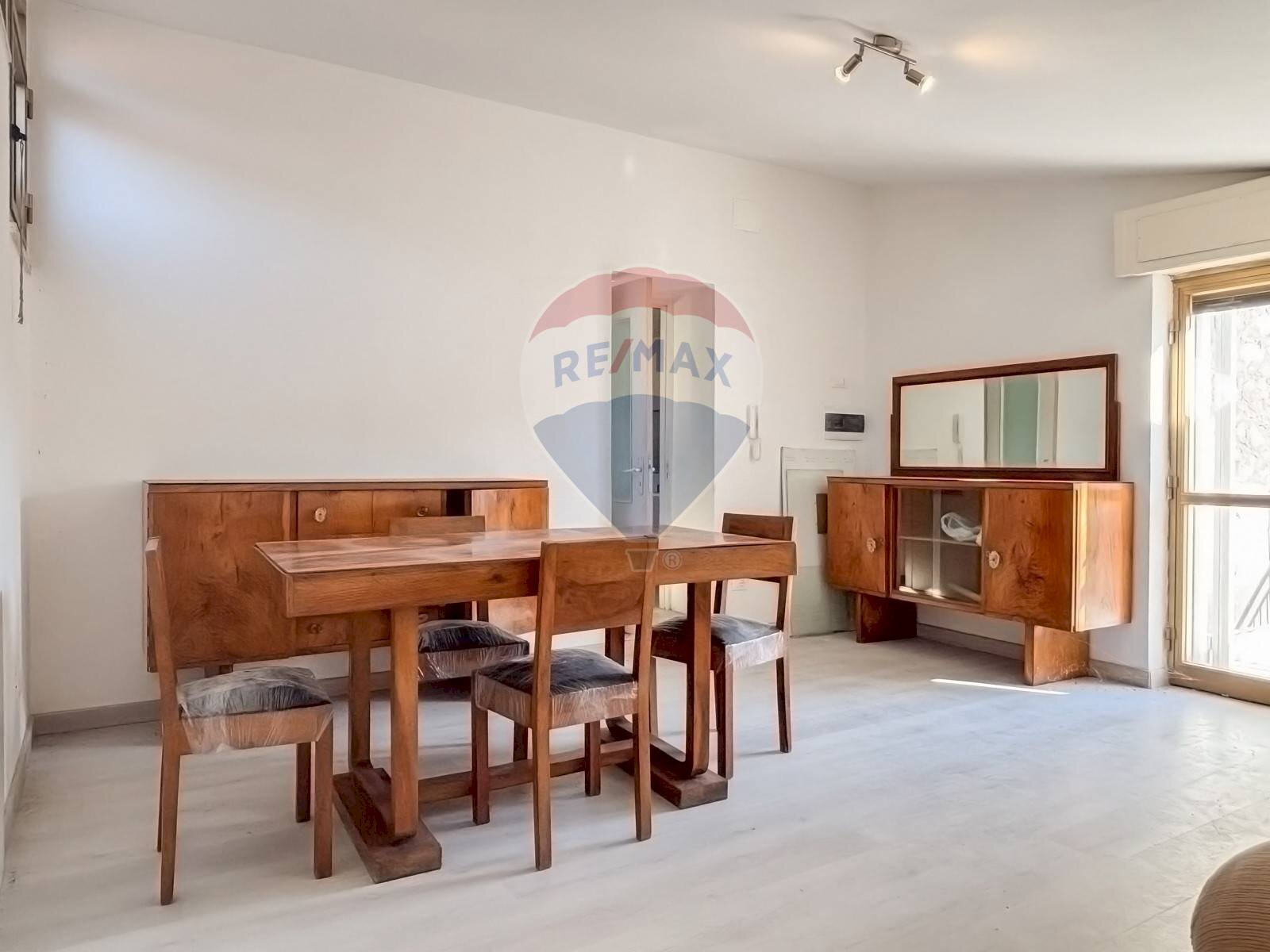 Sala da pranzo - Three-room apartment Piazza Plebiscito
9, Sapri - photo 3