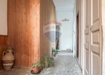Hall / corridoio - Three-room apartment Piazza Plebiscito
 
9, Sapri - photo 29