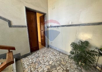 Hall / corridoio - Trilocale Benevento - foto 4