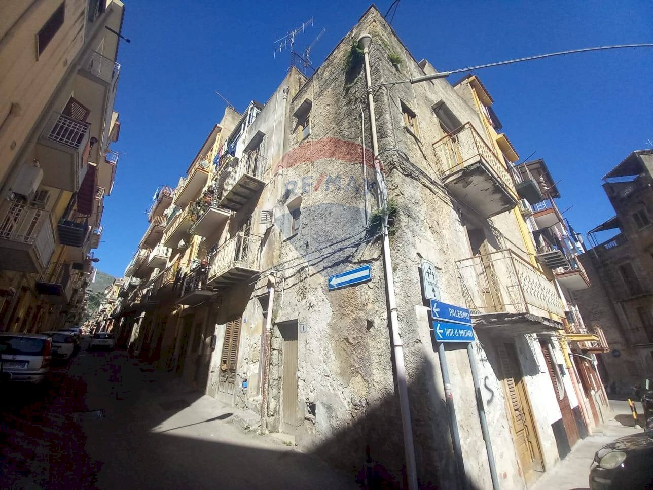 Edificio all\'aperto - Independent house via Balilla
 
6, Carini - photo 3