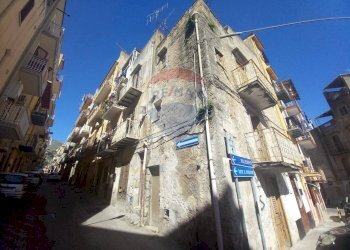 Edificio all\'aperto - Independent house via Balilla
 
6, Carini - photo 3