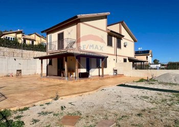 Casa all\'aperto - Casa semi indipendente RESIDENCE GIULIANA MARIA CONTRADA MORELLO TRABIA- PA
 
SNC, Trabia - foto 5