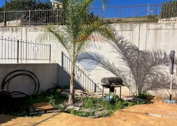 Giardino - Casa semi indipendente RESIDENCE GIULIANA MARIA CONTRADA MORELLO TRABIA- PA
 
SNC, Trabia - foto 7