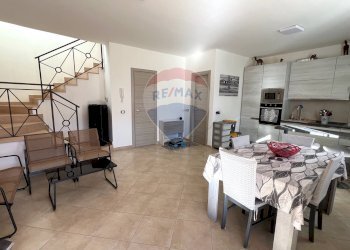 Sala da pranzo - Casa semi indipendente RESIDENCE GIULIANA MARIA CONTRADA MORELLO TRABIA- PA
 
SNC, Trabia - foto 14