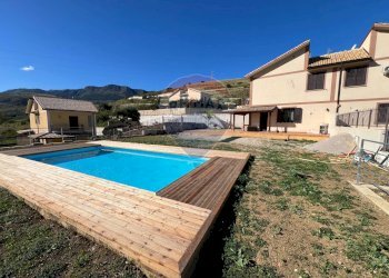 Piscina - Casa semi indipendente RESIDENCE GIULIANA MARIA CONTRADA MORELLO TRABIA- PA
 
SNC, Trabia - foto 40