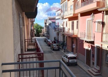 Balcone - Casa indipendente via vittorio emanuele
 
31, San Giuseppe Jato - foto 9