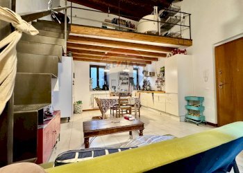 Sala da pranzo - Appartamento Vicolo Chiesa Di Sant'orsola
 
6, Palermo - foto 2