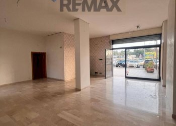 Stanza vuota - Commercial Premises Via Giustino Fortunato
27, Triggiano - photo 3