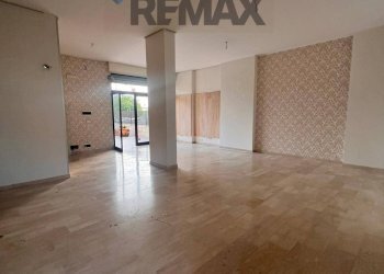 Stanza vuota - Commercial Premises Via Giustino Fortunato
27, Triggiano - photo 4