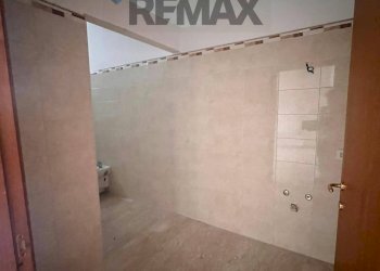 Stanza vuota - Commercial Premises Via Giustino Fortunato
27, Triggiano - photo 7