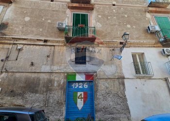 Edificio all\'aperto - Locale Commerciale Aversa - foto 4