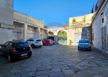 Edificio all\'aperto - Locale Commerciale Aversa - foto 7