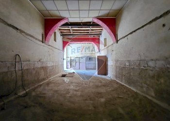 Parcheggio - Locale Commerciale Aversa - foto 8