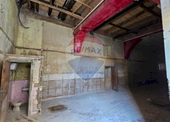 Stanza vuota - Locale Commerciale Aversa - foto 10