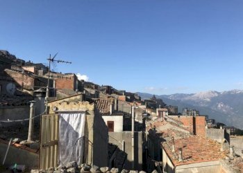 vista - Casa indipendente Francesco Crispi
 
7, San Mauro Castelverde - foto 6