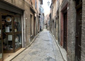 vista - Casa indipendente Francesco Crispi
 
7, San Mauro Castelverde - foto 9