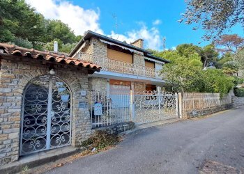 Foto 2 - Villa Strada delle Colline
 
46, Andora - foto 2
