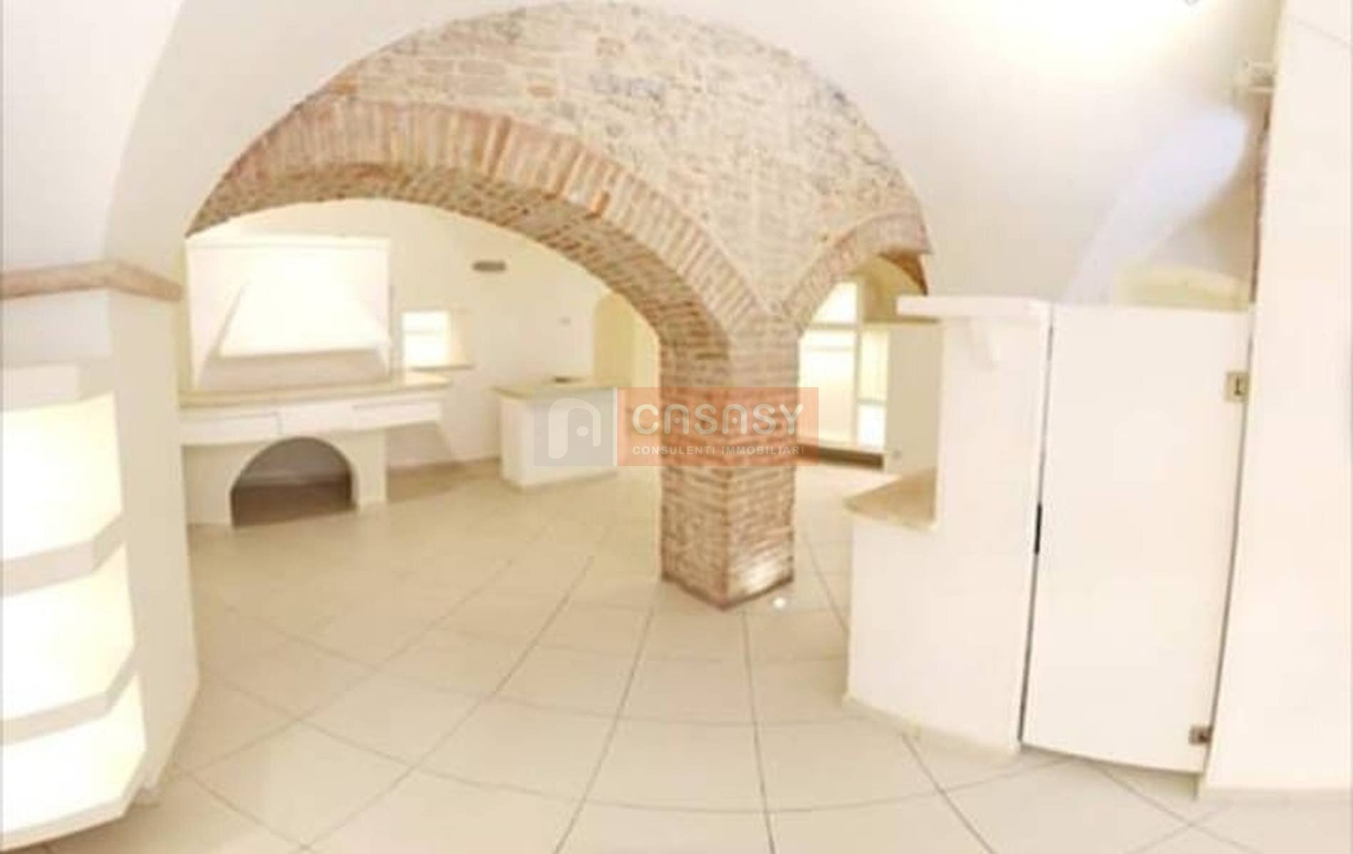 Foto 3 - Locale Commerciale Via Torlaro, Albenga - foto 3