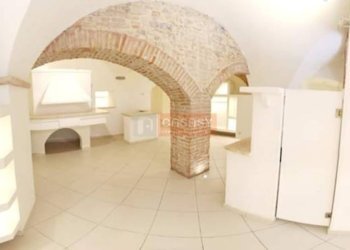 Foto 3 - Locale Commerciale Via Torlaro, Albenga - foto 3