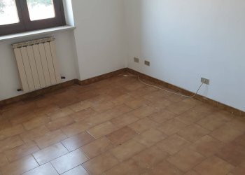 Foto 7 - Trilocale Via Marconi
 
3, Ticineto - foto 7