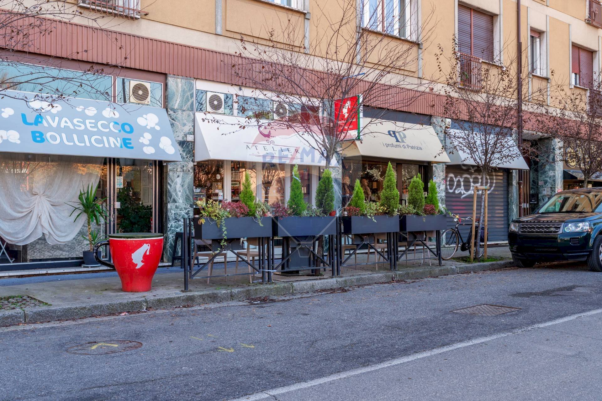 Edificio all\'aperto - Attività Commerciale Via Famiglia Boccacci
 
29, Brescia - foto 3