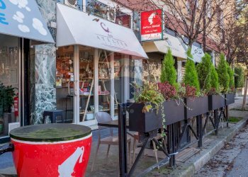 Casa all\'aperto - Attività Commerciale Via Famiglia Boccacci
 
29, Brescia - foto 2