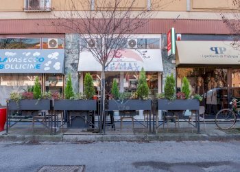 Edificio all\'aperto - Attività Commerciale Via Famiglia Boccacci
 
29, Brescia - foto 4