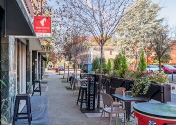 Edificio all\'aperto - Attività Commerciale Via Famiglia Boccacci
 
29, Brescia - foto 8