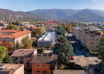 Vista delle montagne - Attività Commerciale Via Famiglia Boccacci
 
29, Brescia - foto 31