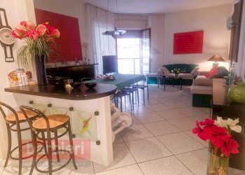 Foto 2 - Trilocale viale luigi cadorna
 
12, Cervia - foto 2