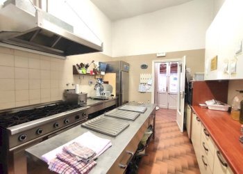 Cucina - Restaurant piazza Santa Croce, 1, Caluso - photo 37