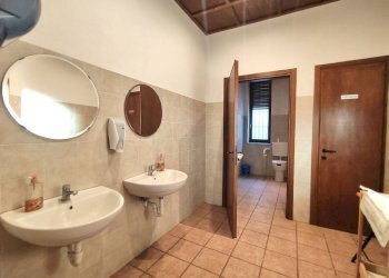 Bagno - Restaurant piazza Santa Croce, 1, Caluso - photo 41