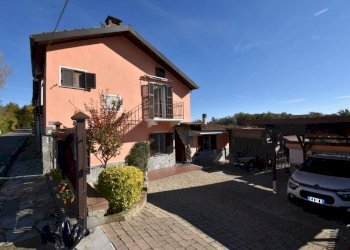 Posto macchina - Villa a Schiera via Collina Forni, Montaldo Scarampi - foto 3