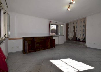 Salone - Villa a Schiera via Collina Forni, Montaldo Scarampi - foto 17