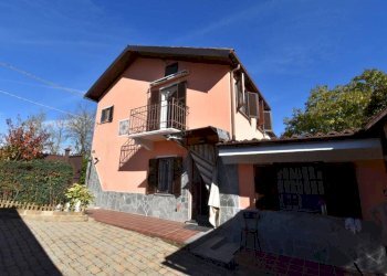 Facciata - Villa a Schiera via Collina Forni, Montaldo Scarampi - foto 49