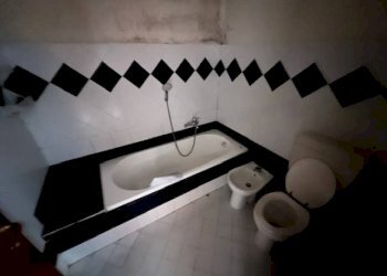 Bagno - Bilocale Alessandria - foto 6