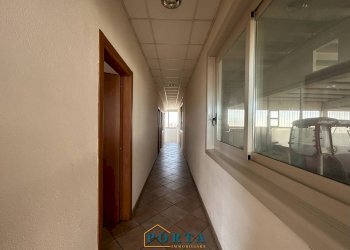 Foto 19 - Capannone Strada delle Alpi
 
9, Carrù - foto 19