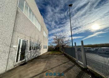 Foto 40 - Capannone Strada delle Alpi
 
9, Carrù - foto 40