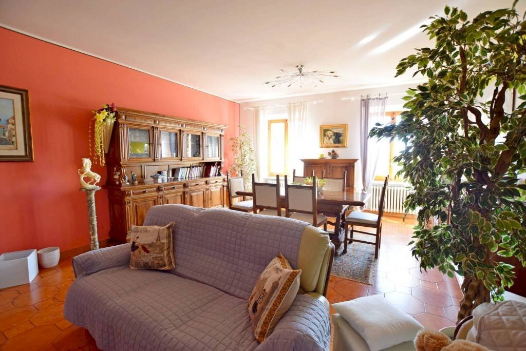 Salone - Appartamento via delle Rosine, 2, Mondovì - foto 2