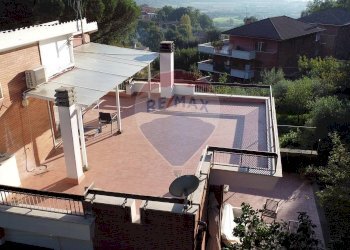 Edificio all\'aperto - Villa Via Appia Nuova
 
9, Ariccia - foto 10