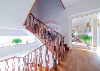 Scale - Villa Via Appia Nuova
 
9, Ariccia - foto 35