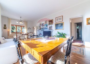 Sala da pranzo - Villa Via Appia Nuova
 
9, Ariccia - foto 40