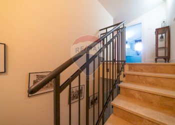 Scale - Semi-detached house Via Maria Callas
 
6, Marino - photo 41