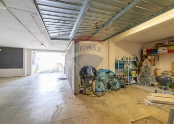 Parcheggio - Semi-detached house Via Maria Callas
 
6, Marino - photo 43