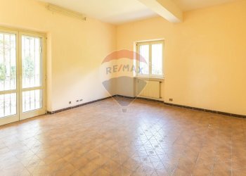 Stanza vuota - Villa Via del Divino Amore
 
2, Marino - photo 24