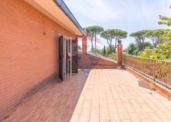 Terrazza - Villa Via del Divino Amore
 
2, Marino - photo 41