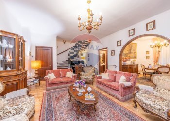 Soggiorno - Semi-detached house Via Silvio Pellico
 
94, Marino - photo 19