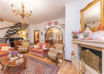 Soggiorno - Semi-detached house Via Silvio Pellico
 
94, Marino - photo 21