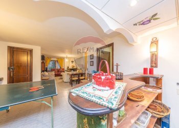 Sala da pranzo - Semi-detached house Via Silvio Pellico
 
94, Marino - photo 48